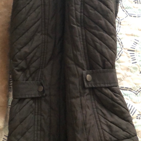 Marc Anthony Vest - Picture 6 of 6